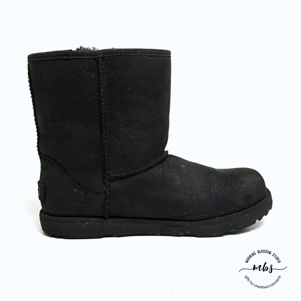 UGG‎ Kids Classic II Weather Short Boots